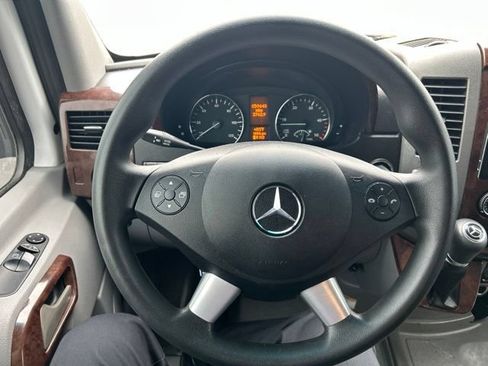 Used 2015 Mercedes-Benz Sprinter 3500 image 14