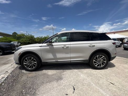 Used 2022 Lincoln Corsair FWD w/ Equipment Group 101A image 6