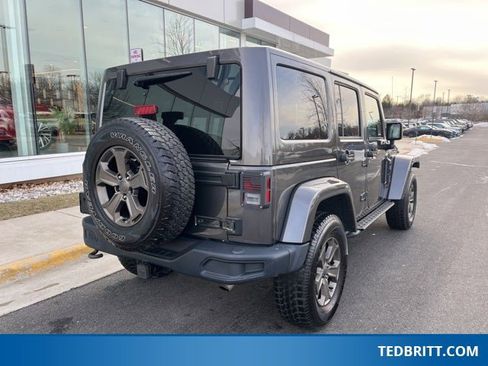 Used 2018 Jeep Wrangler Unlimited Sport image 8