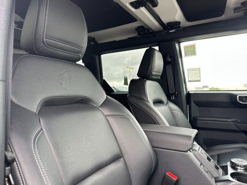 New 2025 Ford Bronco Big Bend w/ Black Diamond Package image 17