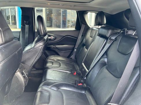 Used 2023 Jeep Cherokee Altitude Lux w/ Lux Elite Package AWD/4WD image 9