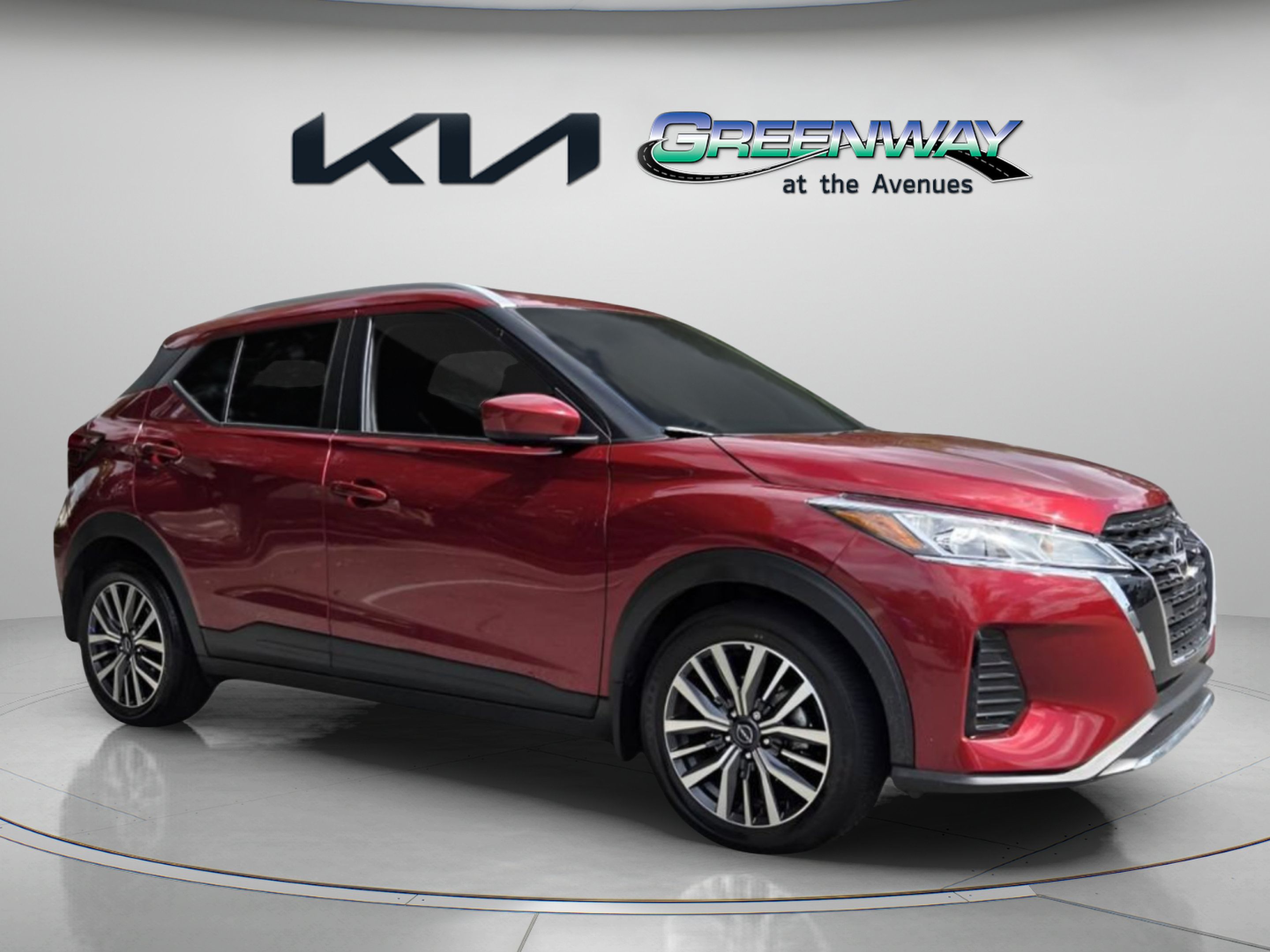 Used 2024 Nissan Kicks SV FWD image 1