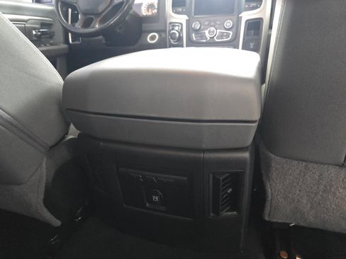 Used 2018 RAM 1500 Big Horn image 27