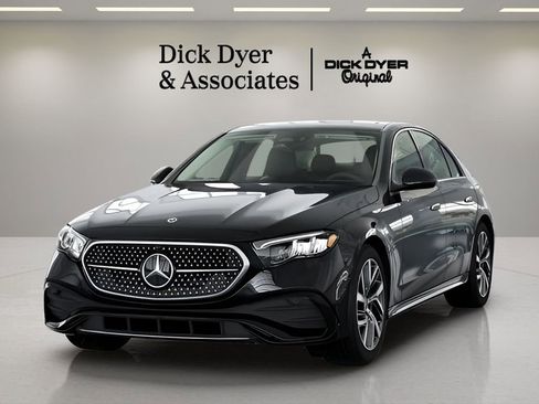 Used 2025 Mercedes-Benz E 350 Sedan image 36