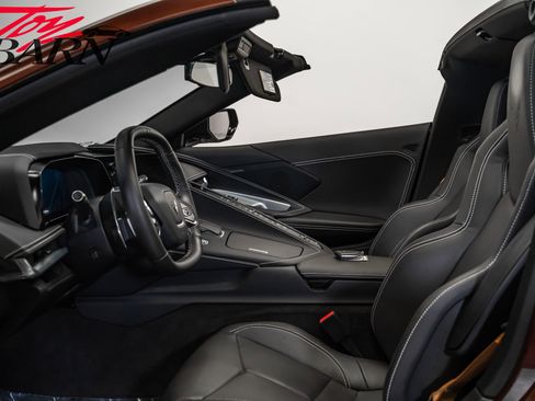 Used 2023 Chevrolet Corvette Stingray Coupe w/ Z51 Performance Package image 35