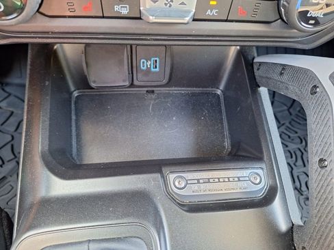 Used 2023 Ford Bronco Outer Banks image 18