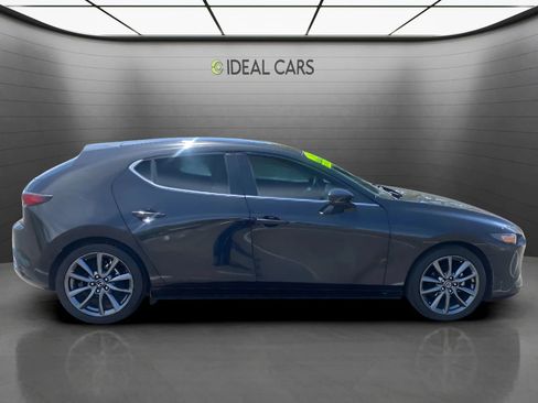 Used 2019 MAZDA MAZDA3 Hatchback FWD image 4