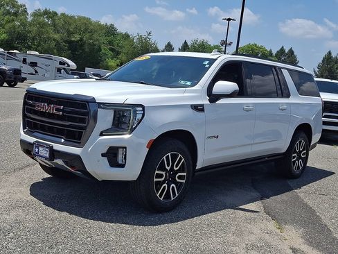 Used 2024 GMC Yukon XL AT4 AWD/4WD image 6