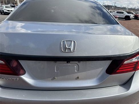 Used 2016 Honda Accord EX-L image 10