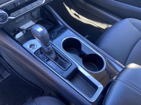 Used 2024 Nissan Altima 2.5 SV image 37