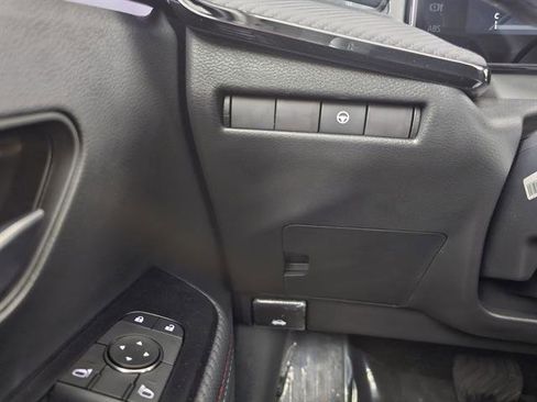 New 2026 Nissan Kicks SR w/ Cold Weather Package image 39