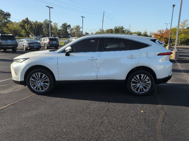 Used 2021 Toyota Venza XLE w/ Softex Package AWD/4WD image 4