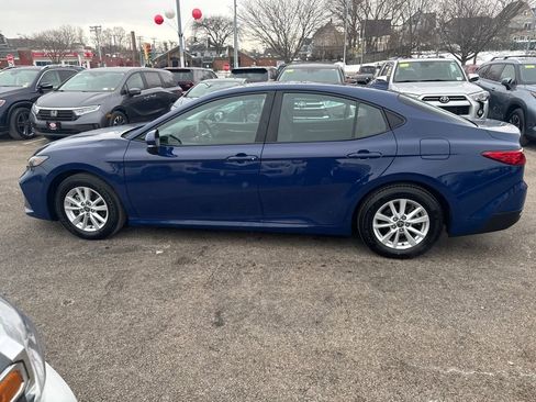 Used 2025 Toyota Camry XSE image 4