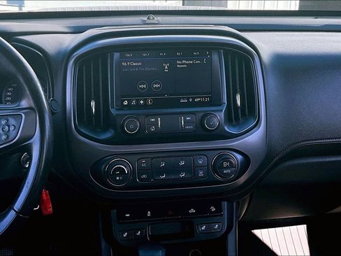 Used 2022 GMC Canyon AT4 image 10