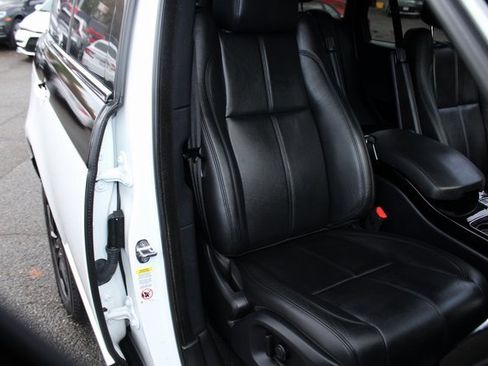 Used 2016 Land Rover Range Rover image 31