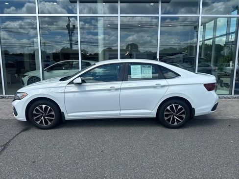 Used 2024 Volkswagen Jetta S FWD image 2