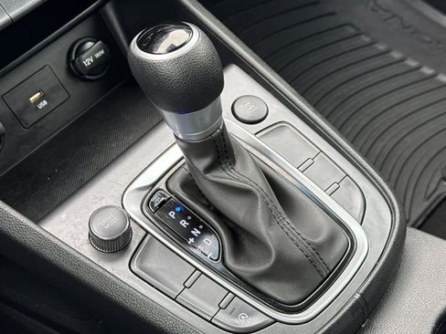 Used 2022 Hyundai Kona SEL image 22