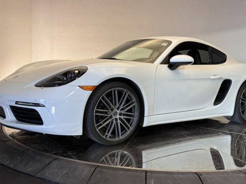 Used 2019 Porsche 718 Cayman image 19