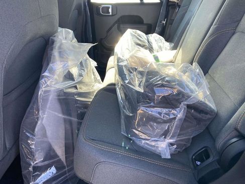 New 2026 Jeep Gladiator Sport image 10