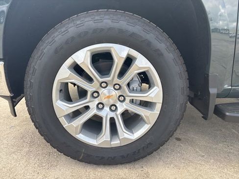 New 2026 Chevrolet Silverado 1500 LTZ w/ Technology Package image 12