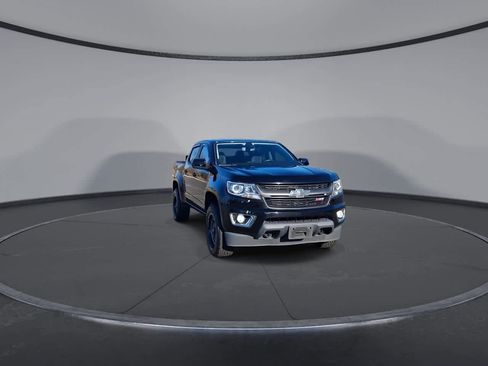 Used 2015 Chevrolet Colorado Z71 image 2