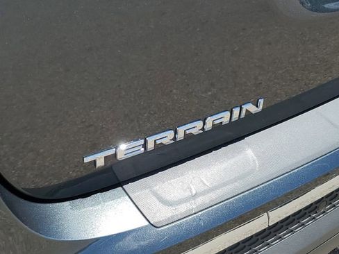 Used 2017 GMC Terrain SLT w/ Open Road Package FWD image 33