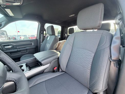 New 2026 RAM 3500 Big Horn AWD/4WD image 22