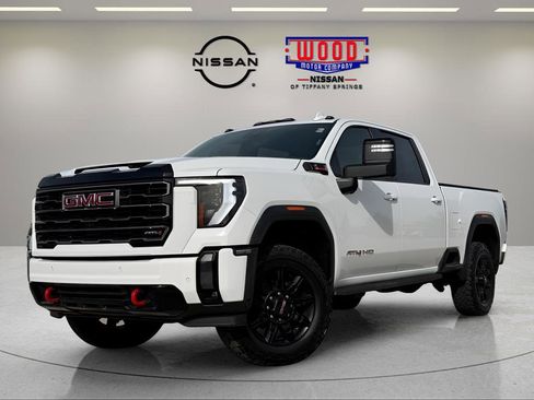 Used 2024 GMC Sierra 2500 AT4 w/ AT4 Premium Plus Package image 2