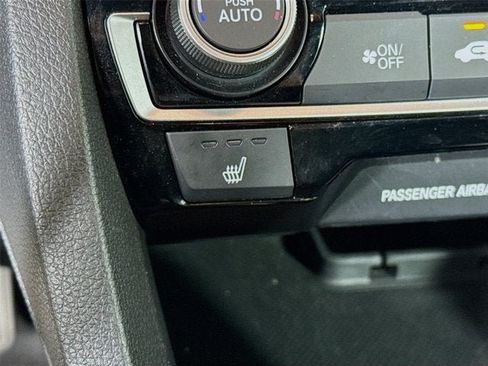 Used 2018 Honda Civic Touring image 22