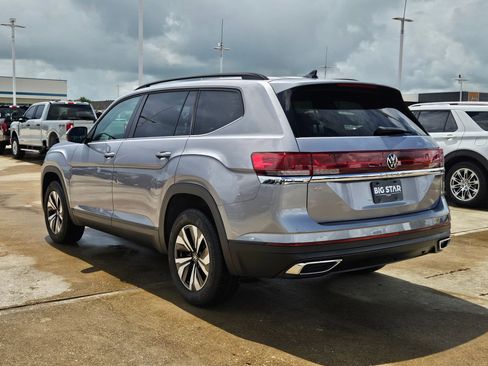 Used 2024 Volkswagen Atlas SE FWD image 7