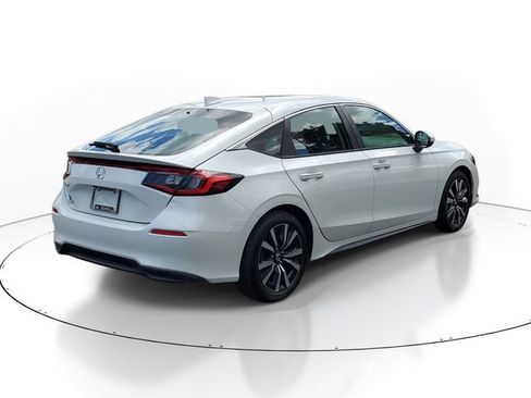 Used 2024 Honda Civic EX-L image 4