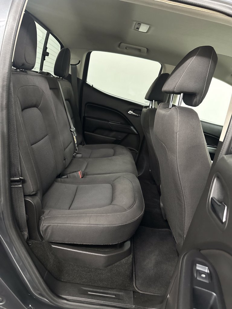 Used 2016 Chevrolet Colorado LT w/ LT Convenience Package AWD/4WD image 29
