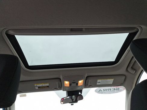 Used 2018 Toyota RAV4 XLE image 30