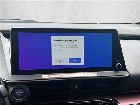 New 2026 Toyota Prius Plug-In Hybrid FWD image 12