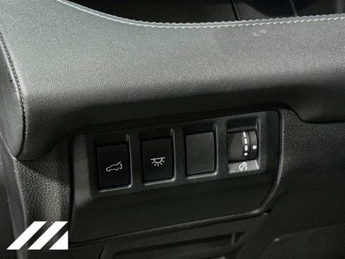 Used 2023 Subaru Ascent Touring AWD/4WD image 10