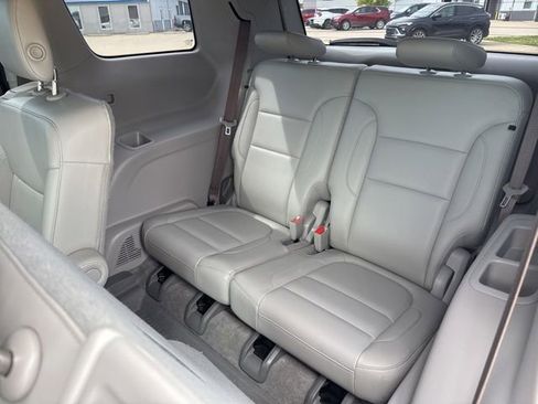 Used 2019 GMC Acadia SLT FWD image 23