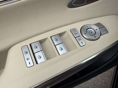 Used 2024 Genesis GV70 2.5T w/ Select Package image 38