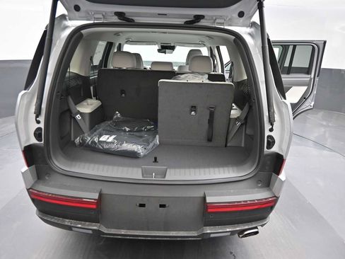 New 2026 Hyundai Santa Fe SE FWD image 13