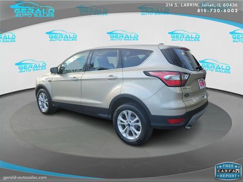 Used 2017 Ford Escape SE FWD image 8