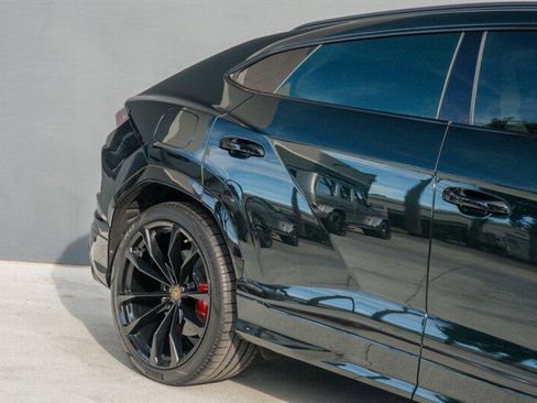 Used 2020 Lamborghini Urus image 31