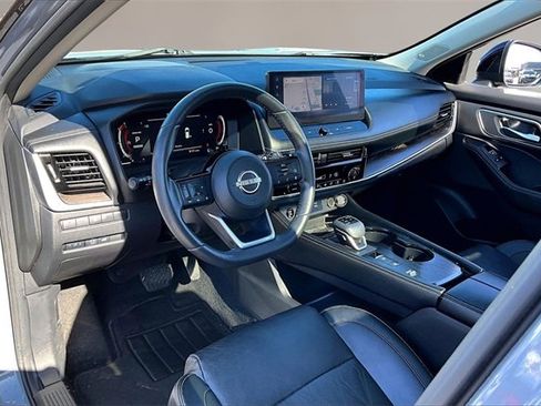 Used 2024 Nissan Rogue Platinum image 14