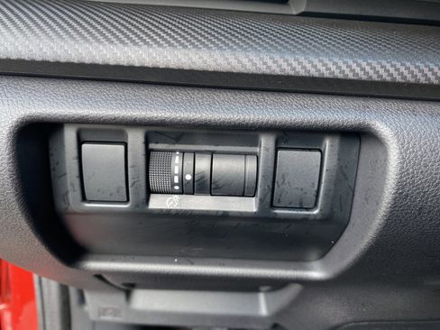 Used 2025 Subaru Crosstrek 2.5i Limited w/ Crosstrek Mirror Package image 14