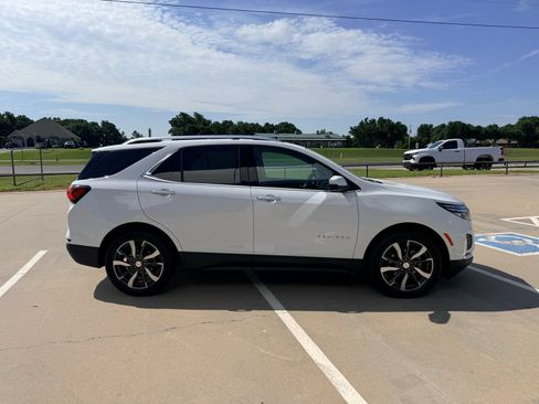 Used 2023 Chevrolet Equinox Premier FWD image 5