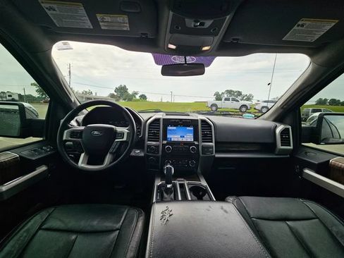 Used 2018 Ford F150 Lariat AWD/4WD image 12