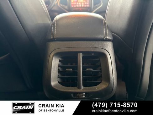 Used 2014 Jeep Cherokee Limited FWD image 11