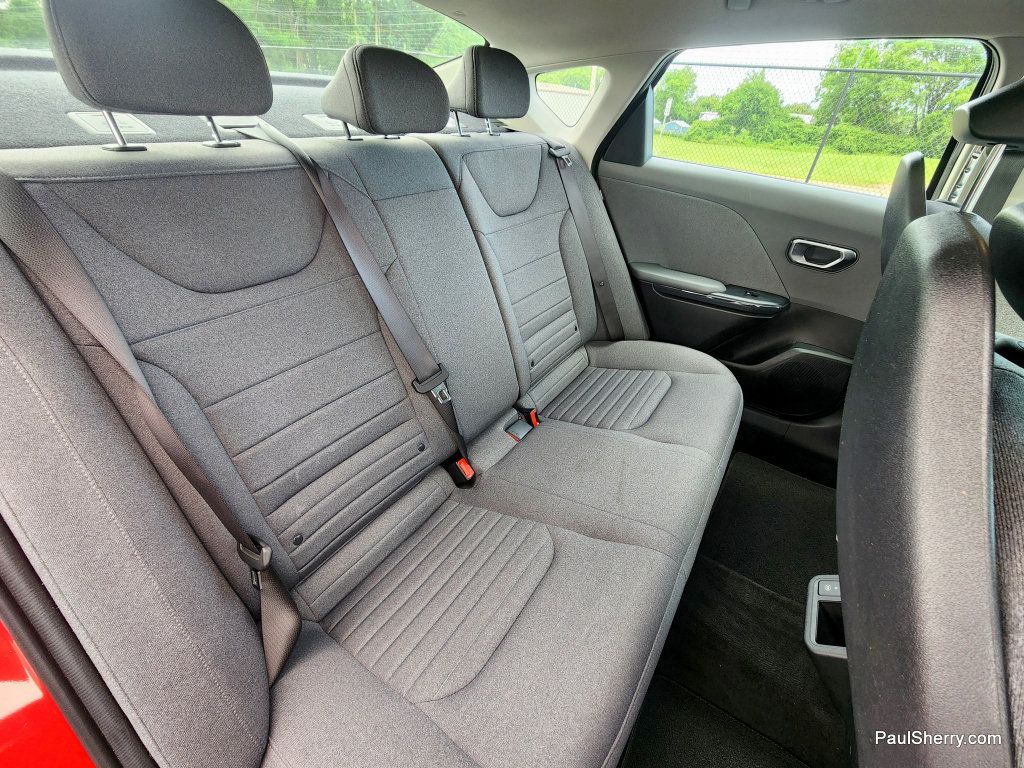 Used 2025 Kia K4 EX FWD image 4