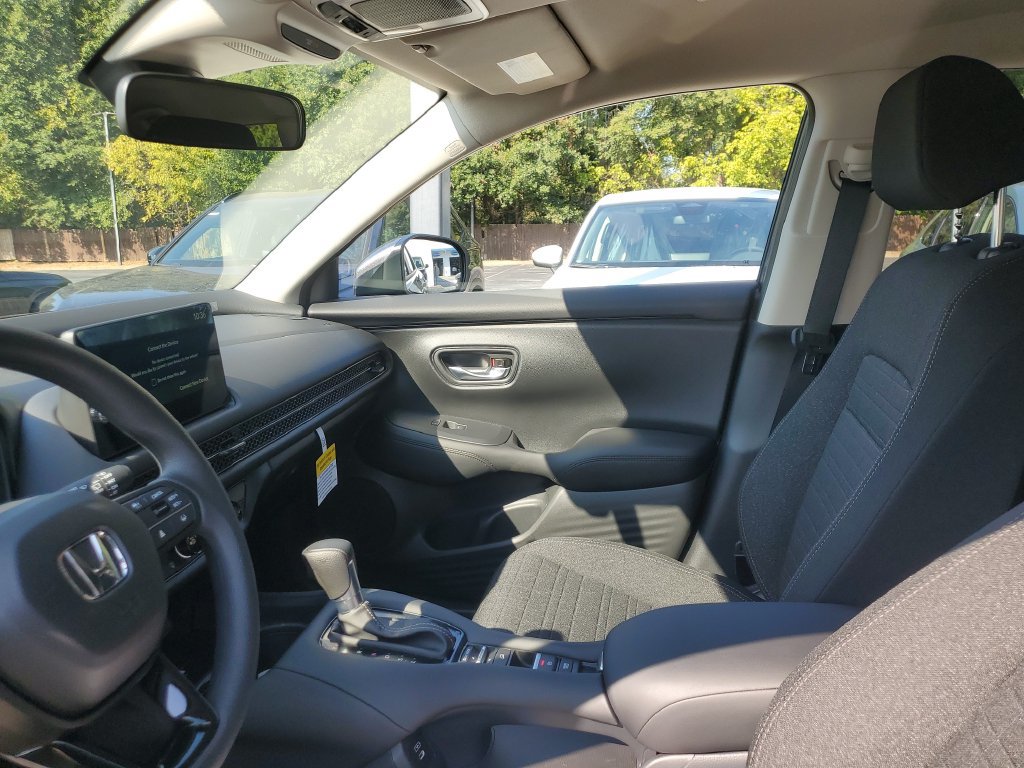 New 2027 Honda HR-V LX image 15