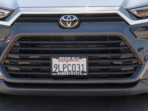 Certified 2024 Toyota Grand Highlander XLE FWD image 11
