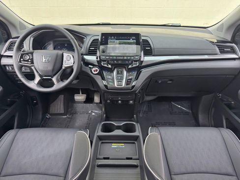 Used 2024 Honda Odyssey Elite image 12