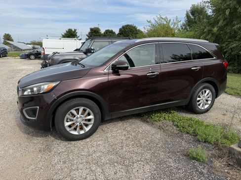Used 2016 Kia Sorento FWD w/ LX Convenience Package image 5
